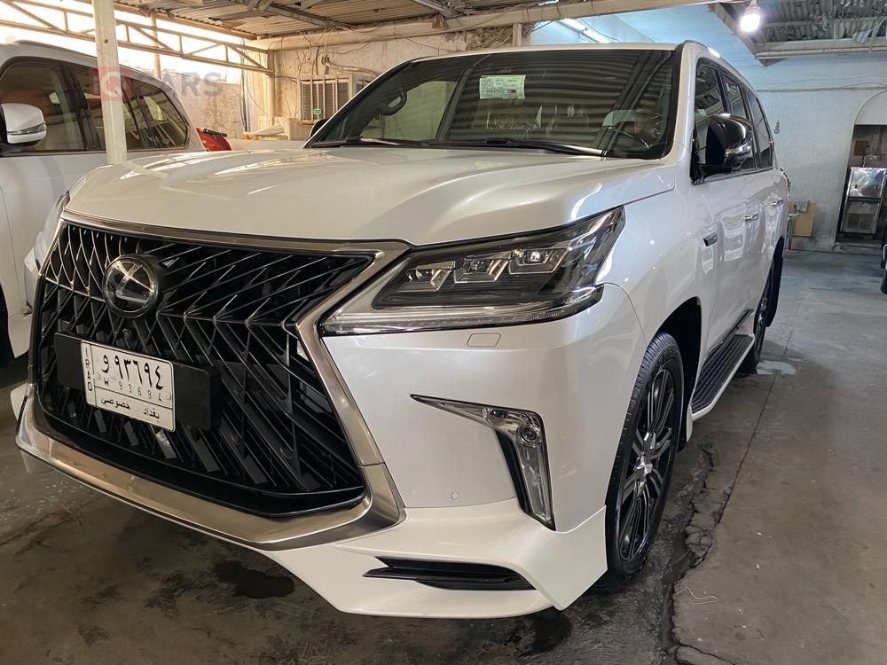 Lexus LX